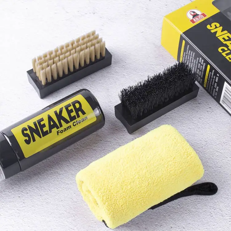 水なしフォームスニーカークリーナー 150 ミリリットル靴ク - Sneaker Care Suede のレビューと価格